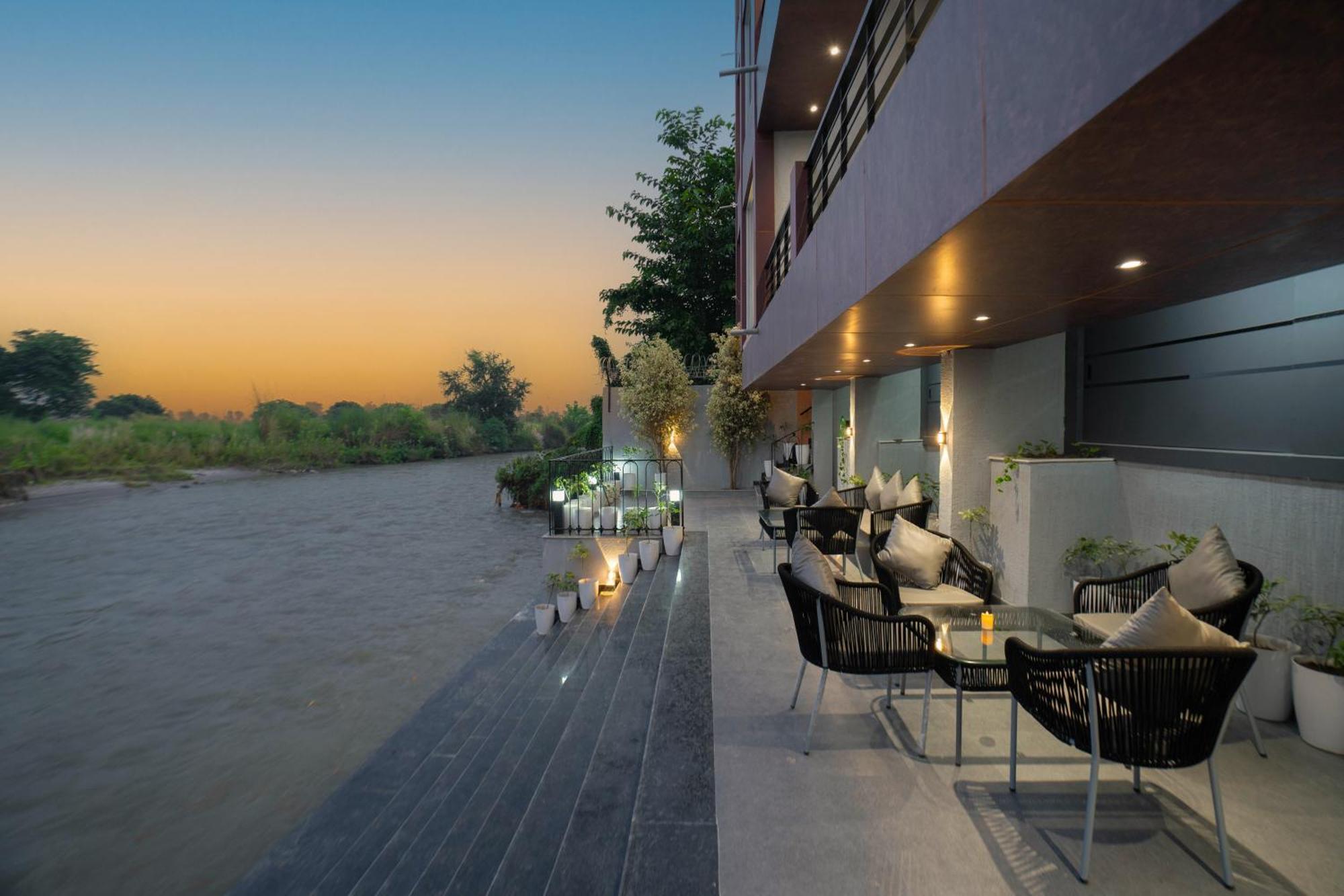 Sukoon By The Ganges - A Riverside Retreat Харидвар Экстерьер фото