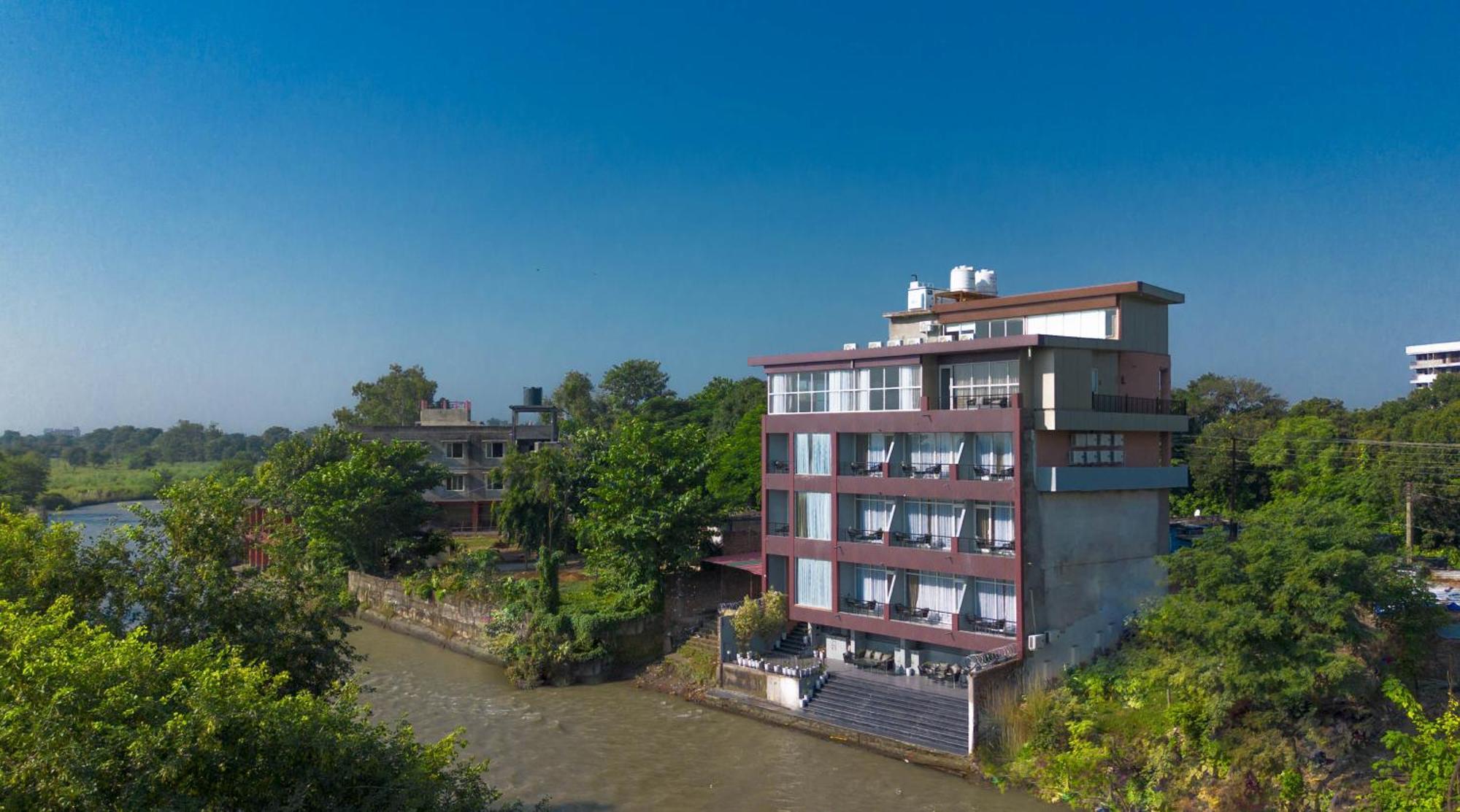 Sukoon By The Ganges - A Riverside Retreat Харидвар Экстерьер фото